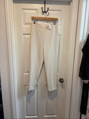Ann Taylor Cream Cropped Straight-Leg Pants